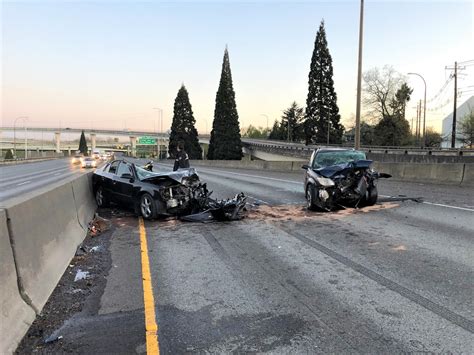 washington car accident at bridge